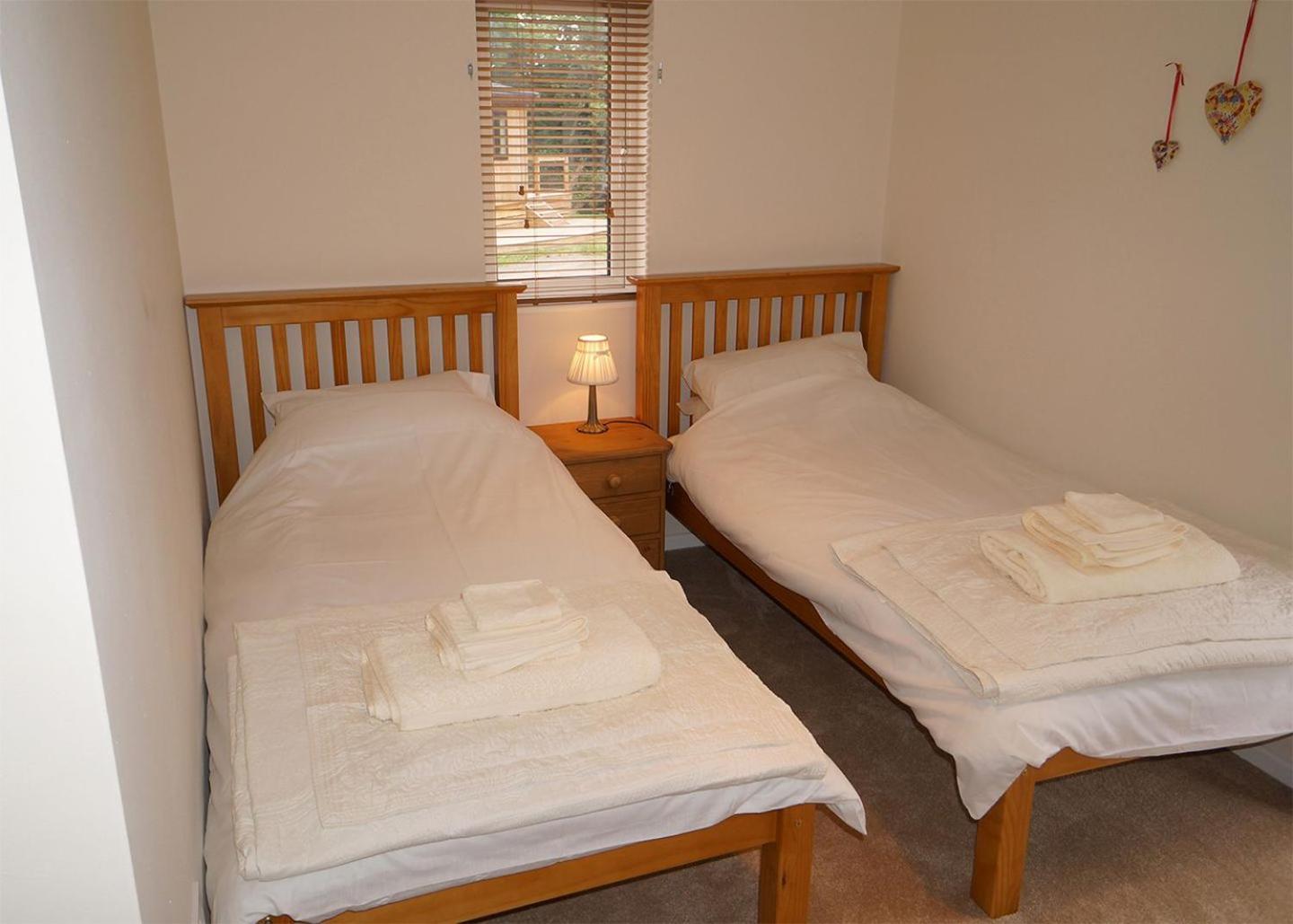 Clun Valley Lodges Clunton Экстерьер фото